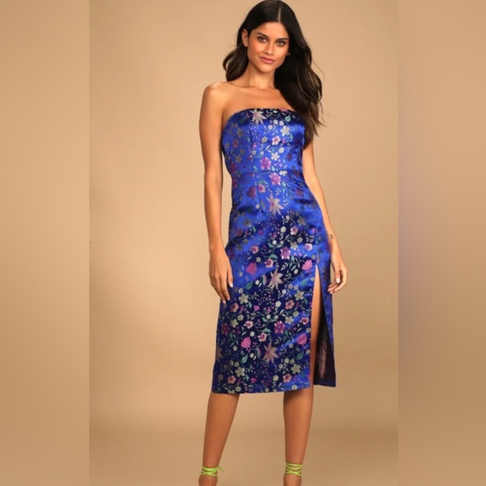- NWT Lulus dress